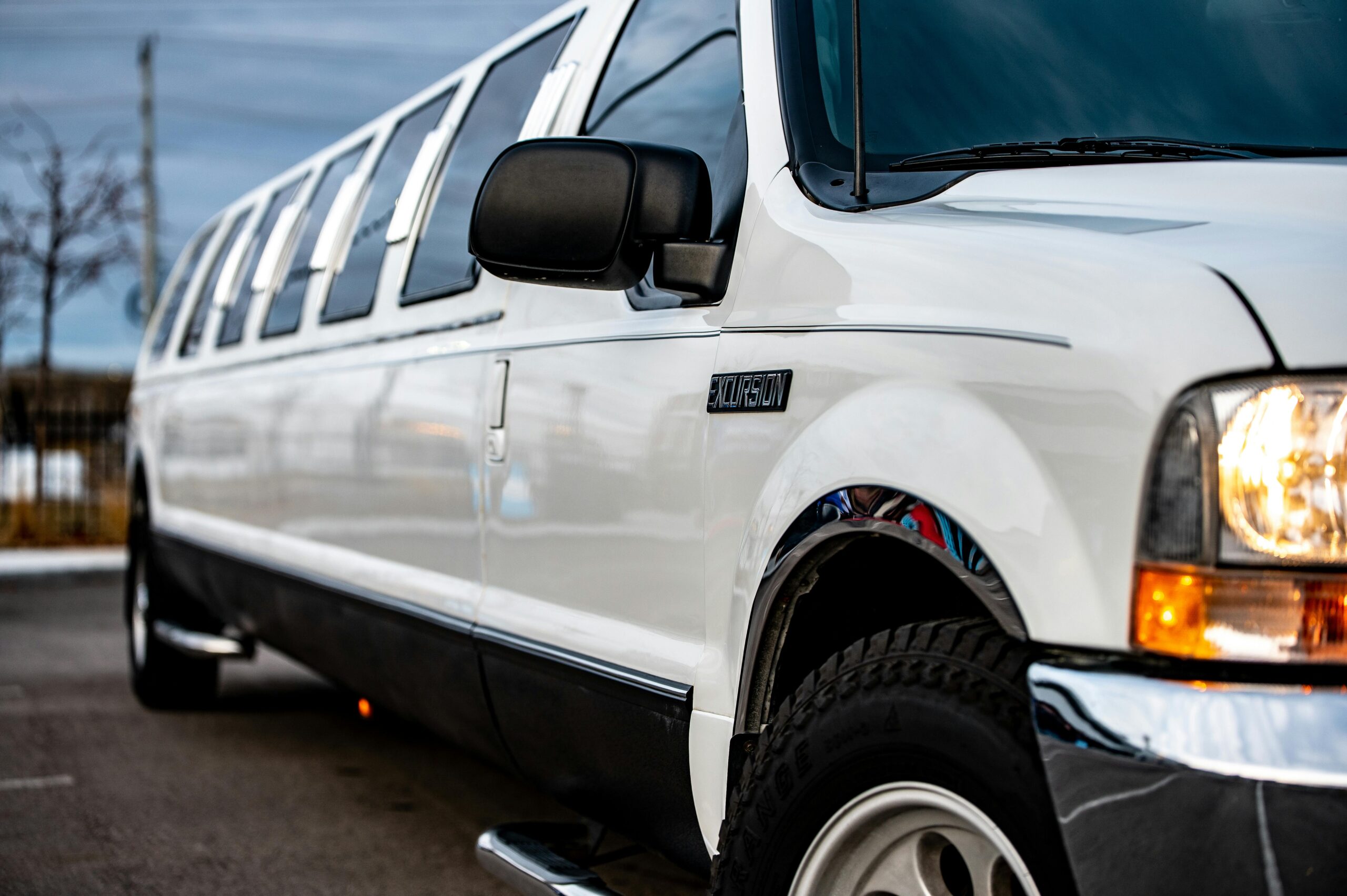Limousine Services: Embarking on 5-Star Journeys, NYC Businesses Embrace Elegance